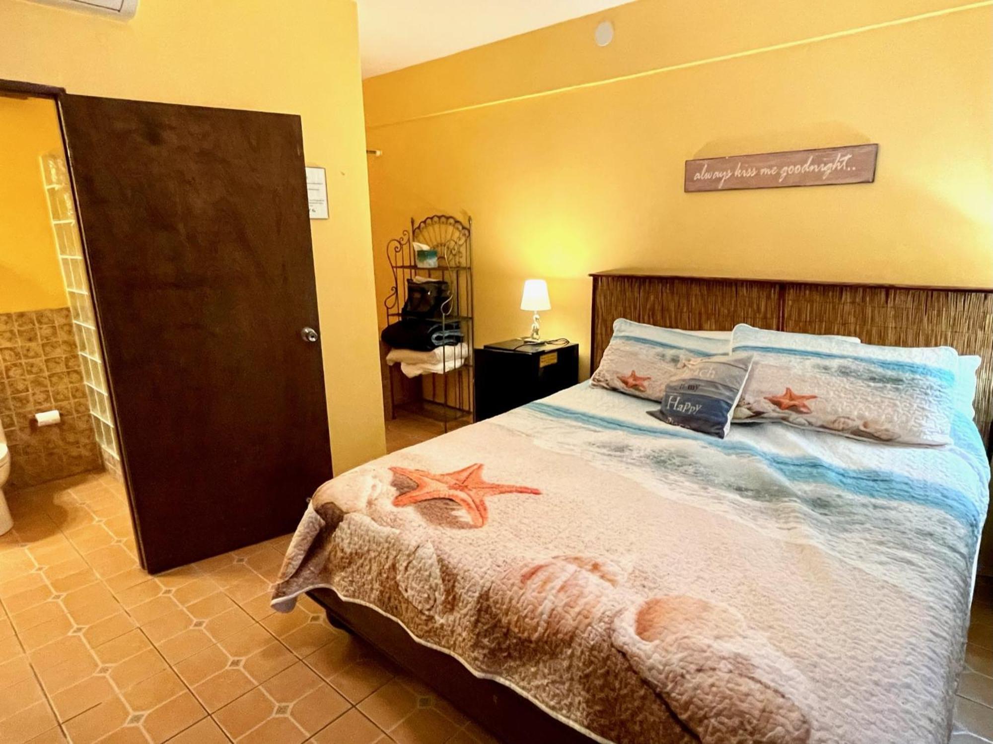 Esperanza Inn Guesthouse (Adults Only) Vieques Pokoj fotografie