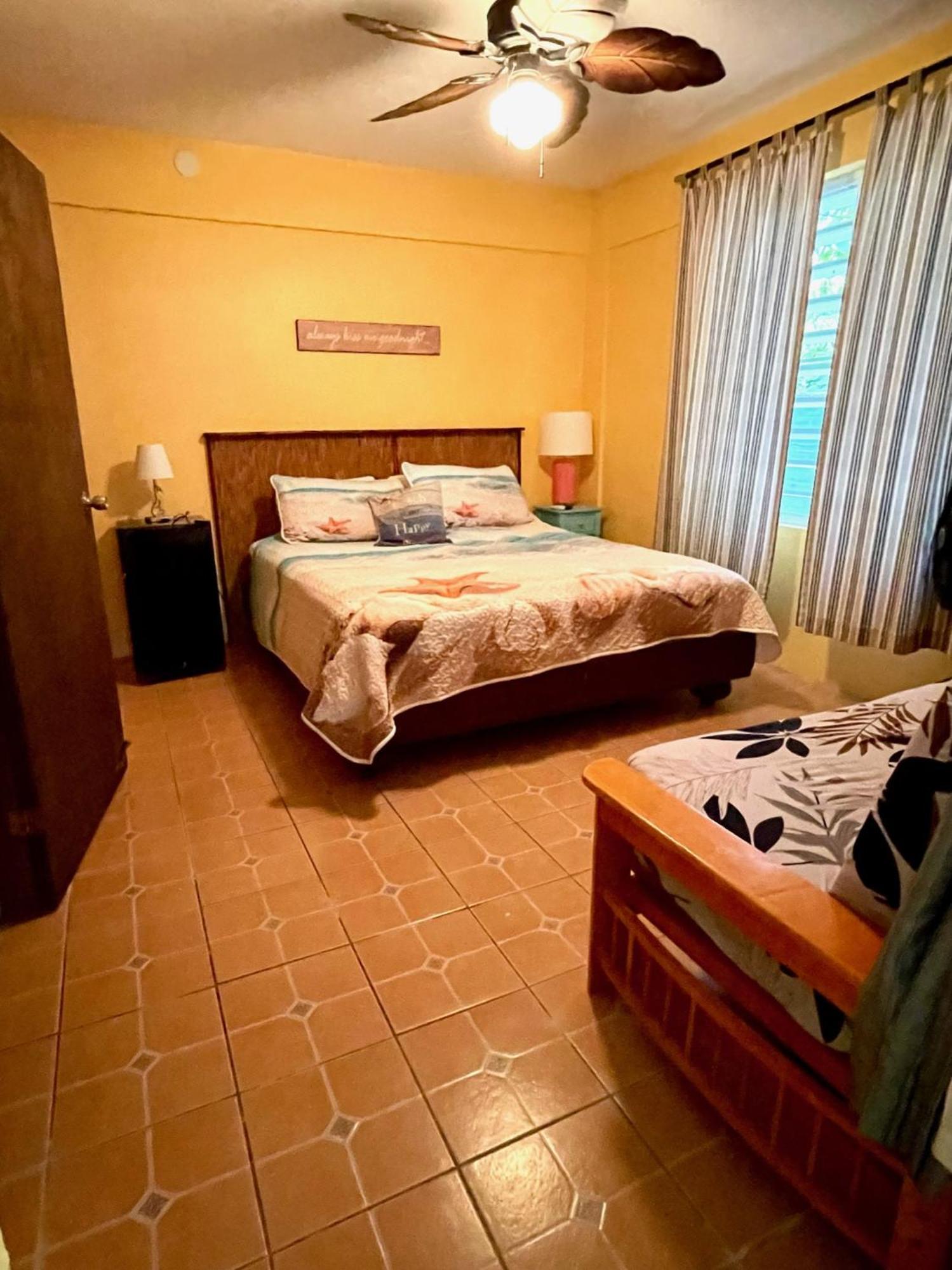 Esperanza Inn Guesthouse (Adults Only) Vieques Pokoj fotografie