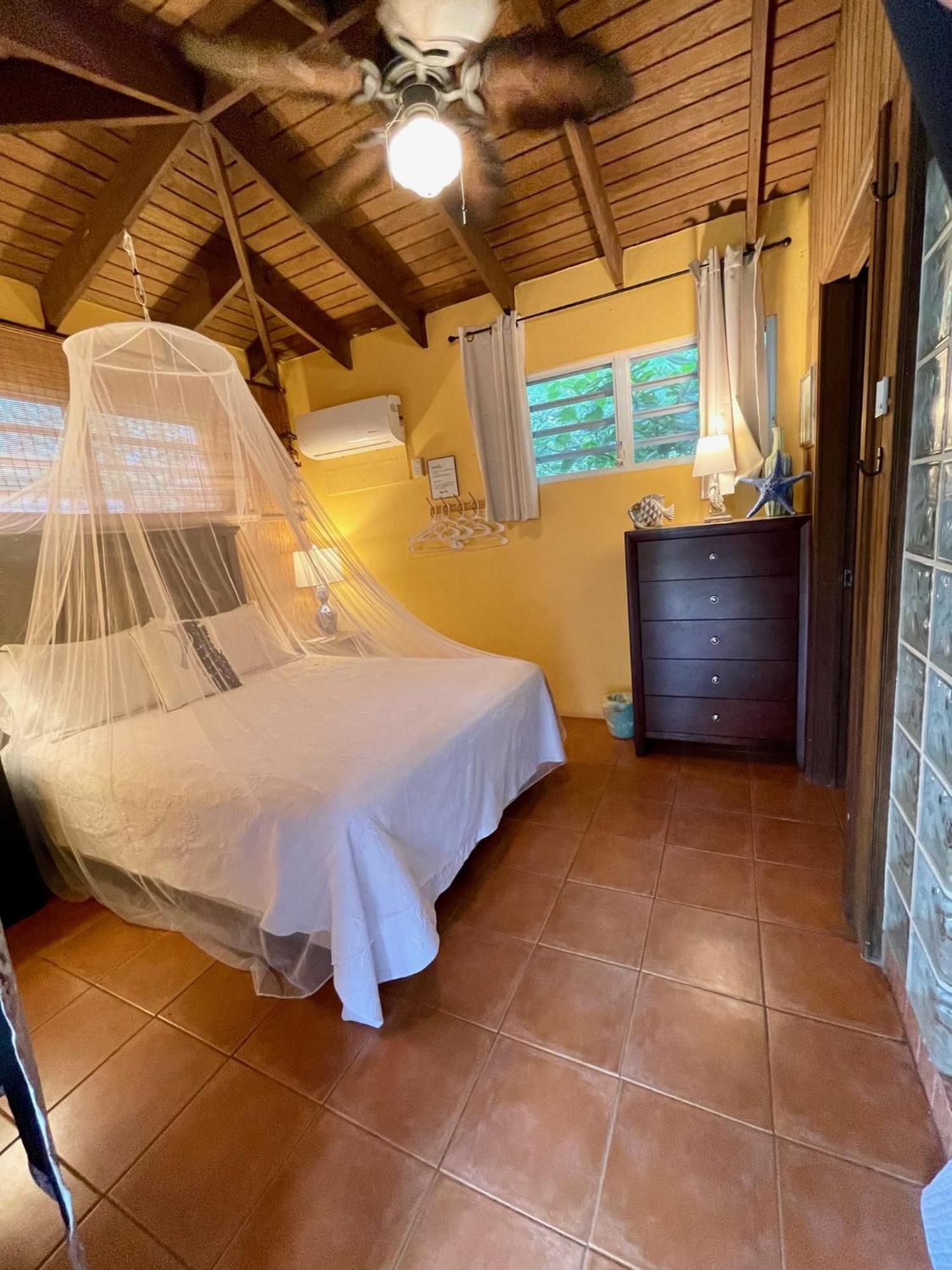 Esperanza Inn Guesthouse (Adults Only) Vieques Pokoj fotografie